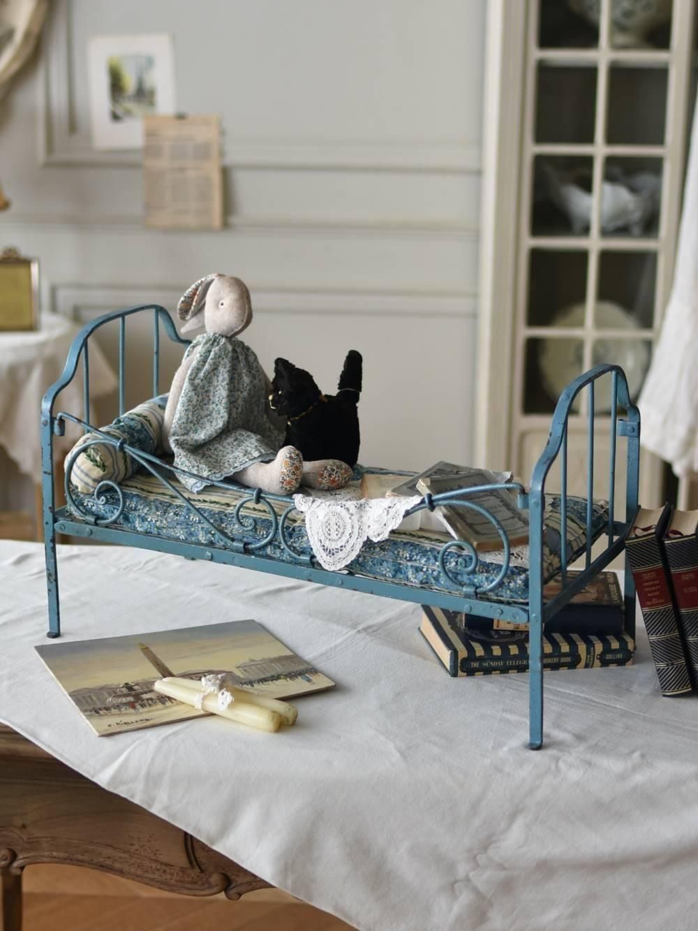 アイアンドールベッド.16 フランスアンティーク家具 ディスプレイ