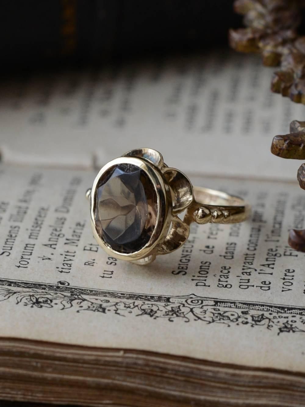 9K スモーキークォーツリング.10 イギリスヴィンテージジュエリー 指輪
