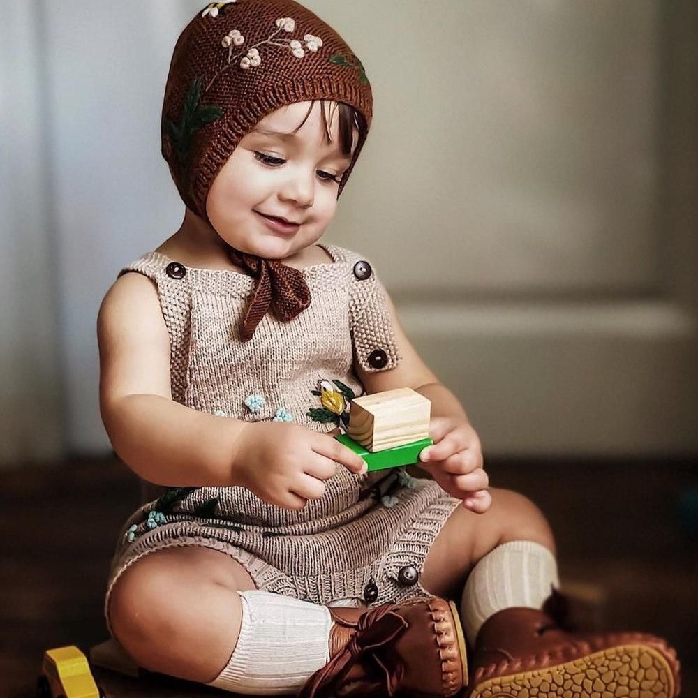 Shirley Bredal ベビーロンパース / Woodland Romper - Oats - cuccu