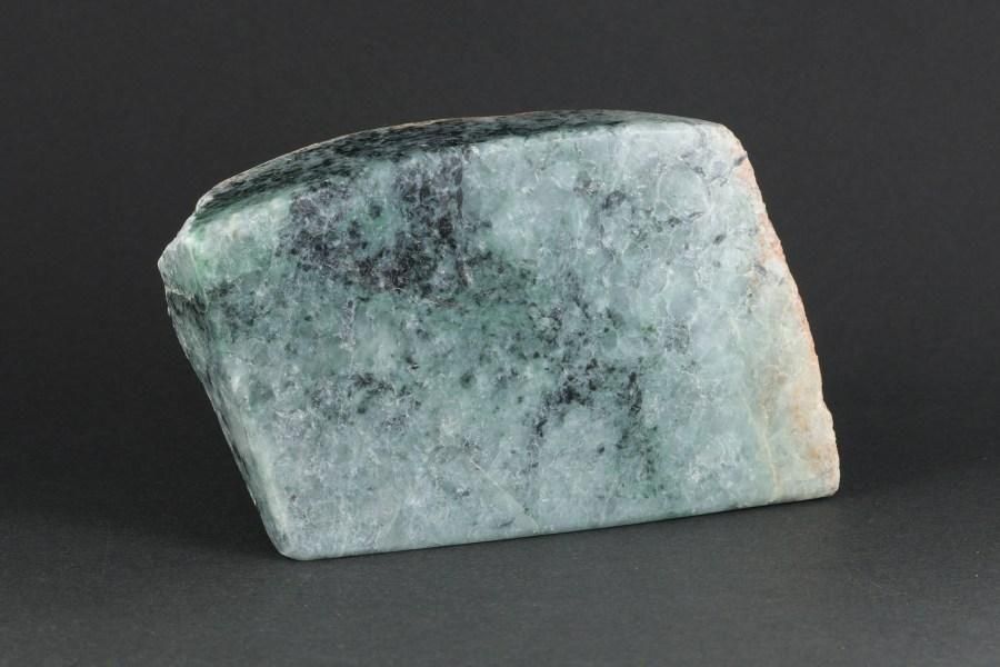 ミャンマー産 翡翠 原石 四面研磨 1.0kg｜天然石 原石 通販 キラリ石