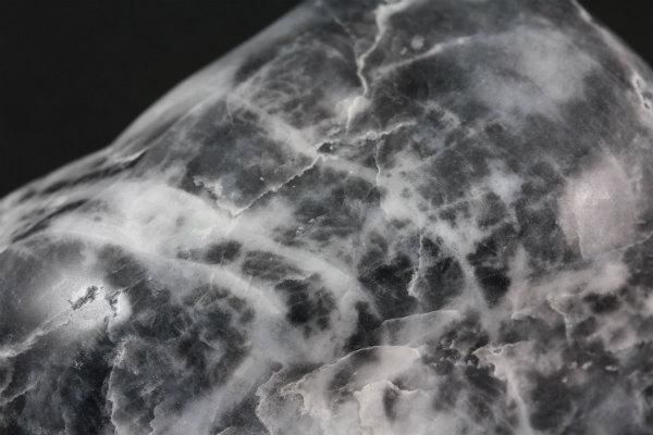 糸魚川産 翡翠 原石 磨き 285g｜天然石 原石 通販のキラリ石