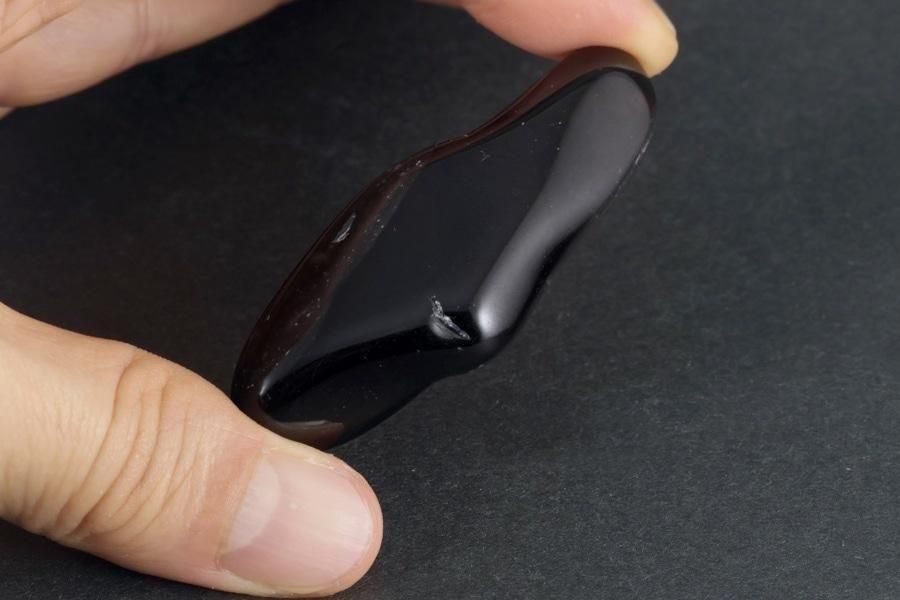 和田峠産黒曜石 原石 磨き 17.9g｜国産 天然石 通販キラリ石