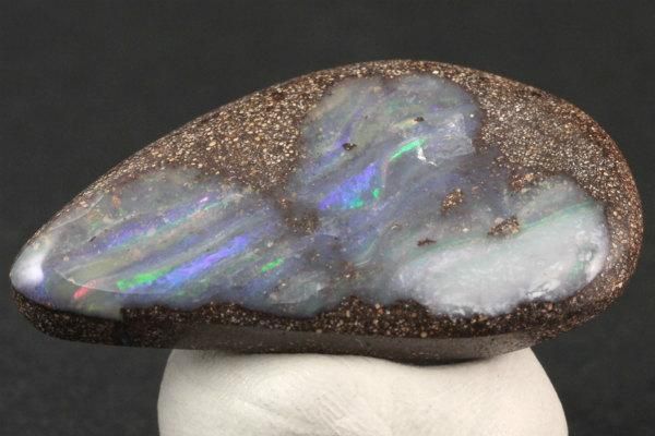 ボルダーオパール 原石 磨き 6.2g｜天然石 原石 通販 キラリ石