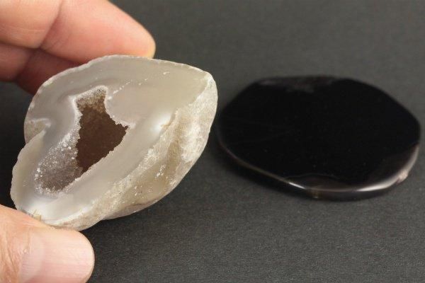 アゲート(瑪瑙) ジオード 50g｜天然石 原石 通販のキラリ石