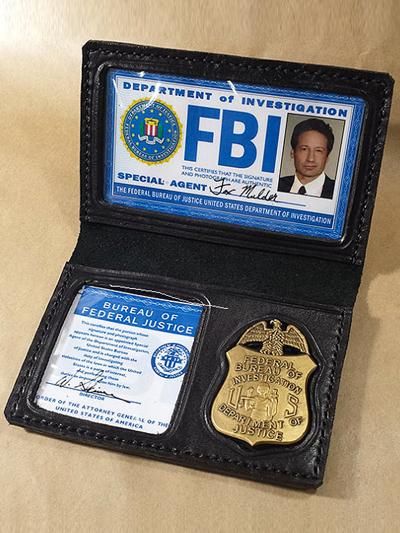 X-ファイルのFBIバッジ通販 | モルダー&スカリー着用 - 映画レプリカ