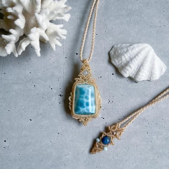 高品質ラリマーマクラメペンダント｜ナチュラル・台形 - 旅する天然石