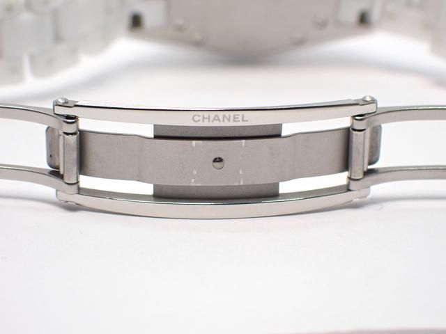 シャネル J12 ホワイトセラミック 8Pダイヤインデックス 33MM クォーツ
