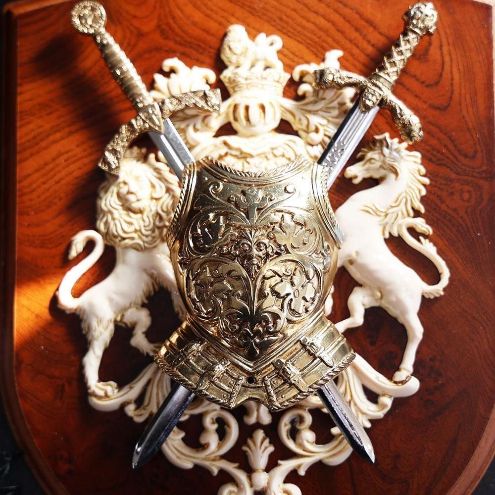 ミルトンの盾 壁掛け 特大 石膏 L-620 ミルトンの盾｜石膏像ドットコム