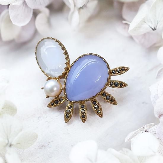 ムーンストーンとブルーカルセドニーの銀製ブローチ - 海福雑貨通販部