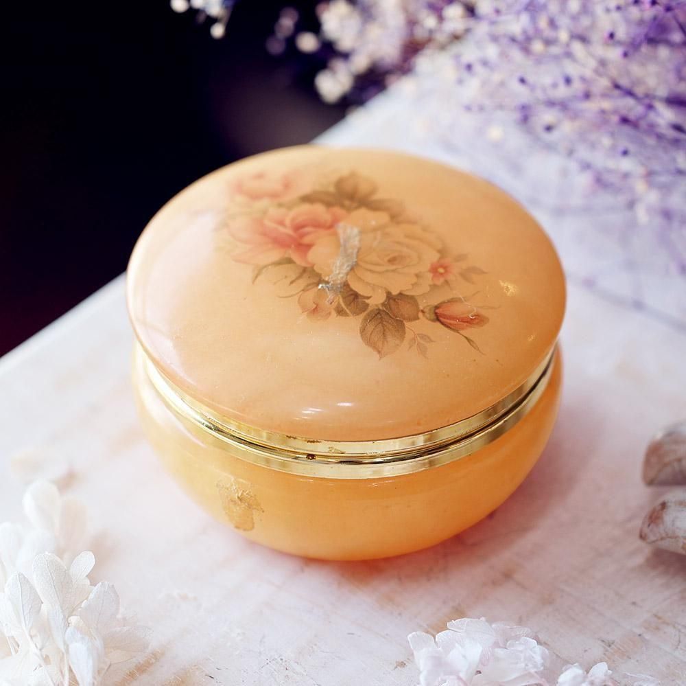 アラバスターの薔薇柄小物入れ - 海福雑貨通販部