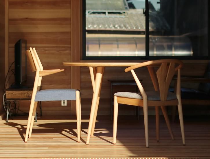 日進木工（にっしんもっこう）Forms FTD-1000Kダイニングテーブル