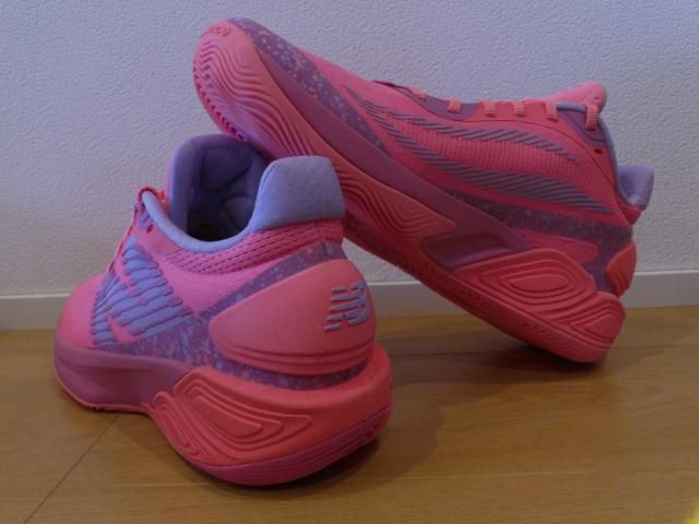 ニューバランス TWO WXY V5 ピンク 海外直輸入 Dラスト