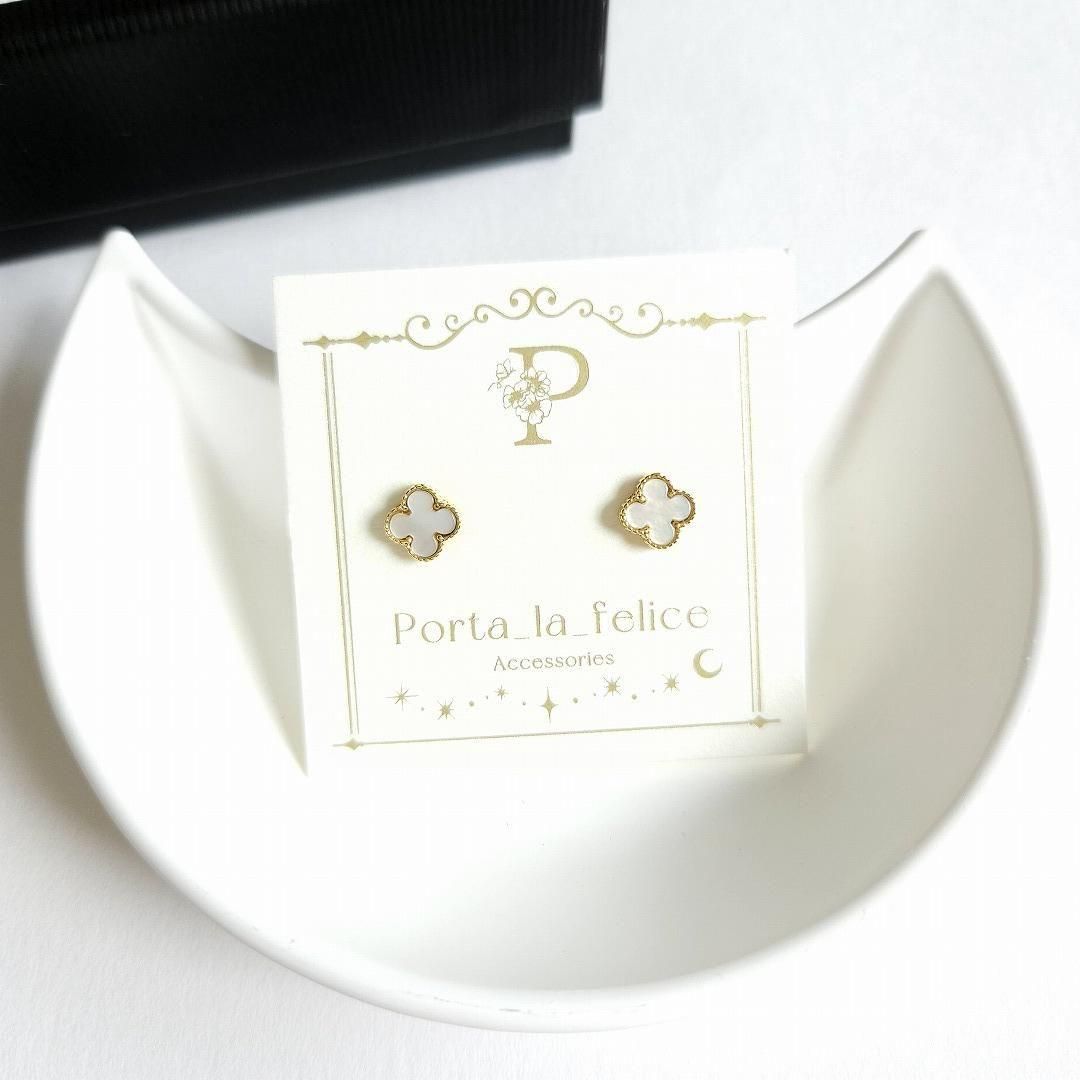 chaymi-puriページ(大きい黒い四つ葉ピアス+白蝶貝ピアスセット) 楽天