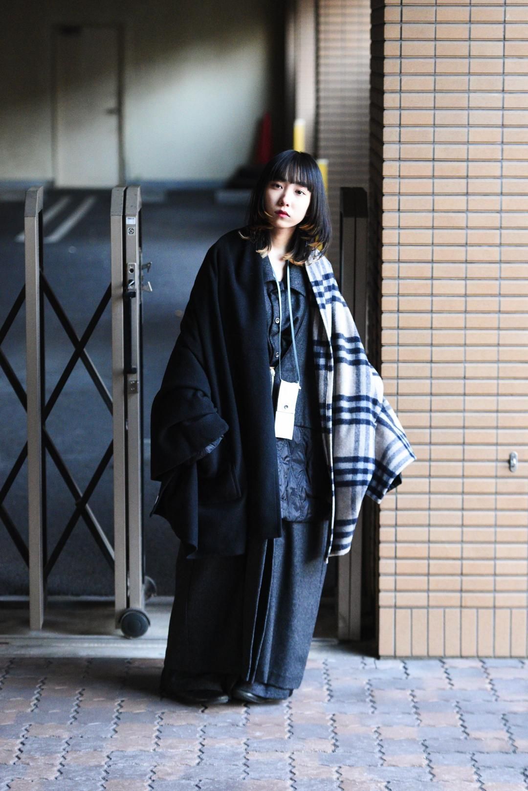 VOAAOV ウールモッサビッグストール Black×Beige Check - BISHOOL