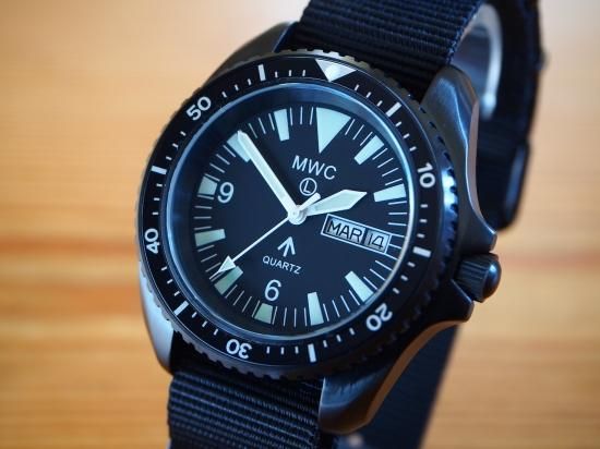 DAY/DATE】英国海軍 300m ミリタリーダイバーズ ウォッチ MWC 時計