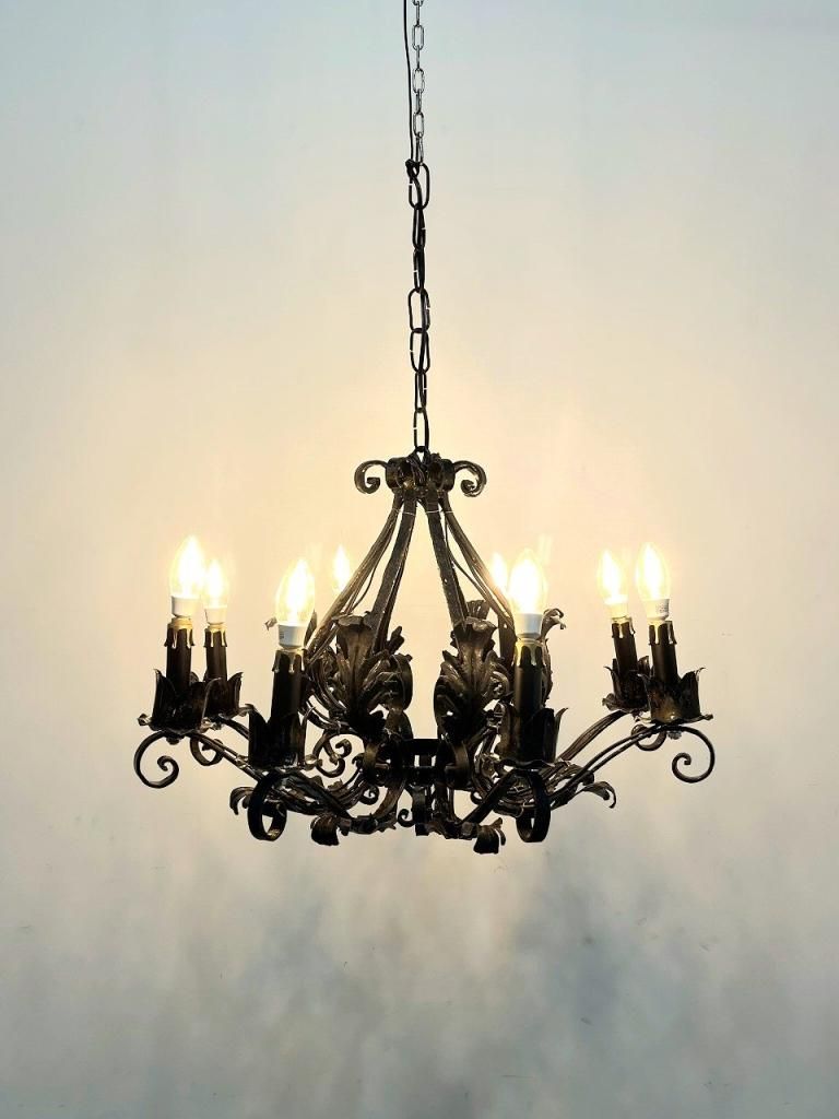 ヴィンテージ 8灯 アイアン シャンデリア - アンティーク、ビンテージ