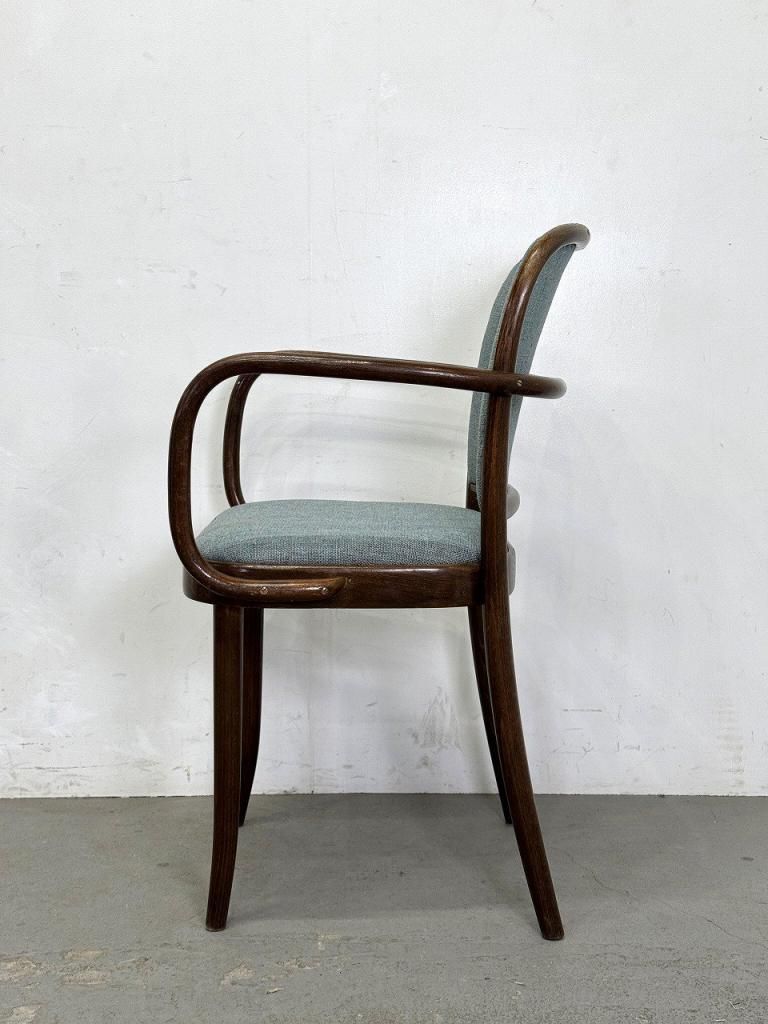 TON社製 ヴィンテージ ファブリック アームチェア - アンティーク