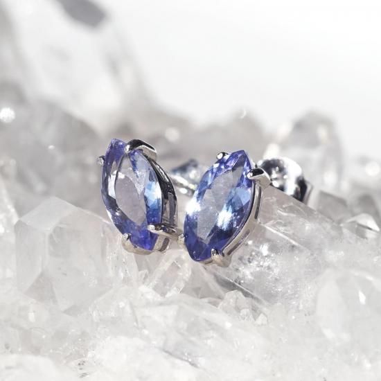 タンザナイトのマーキスカットSilver925ピアス ～キリマンジャロの夕暮れ