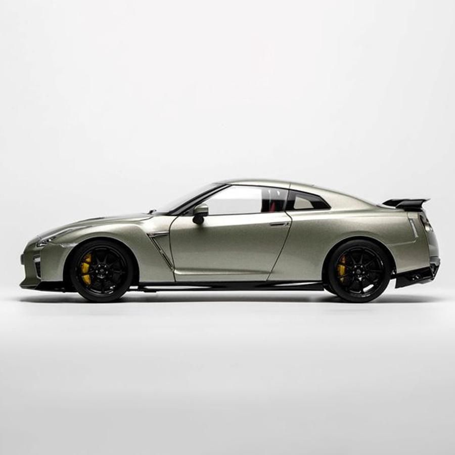 ミニカー モーターヘリックス 1/18スケール M83515 Nissan GT-R (R35
