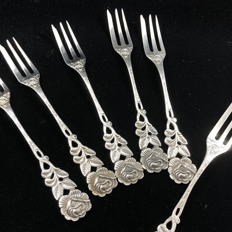 バラのカトラリー フォーク ANTIKO800 ヒルデスハイムローズ ー