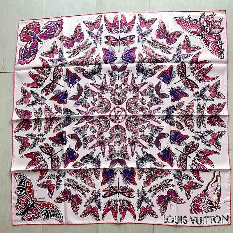 ルイヴィトン LVカレ90 スカーフ アゲハ蝶ピンク