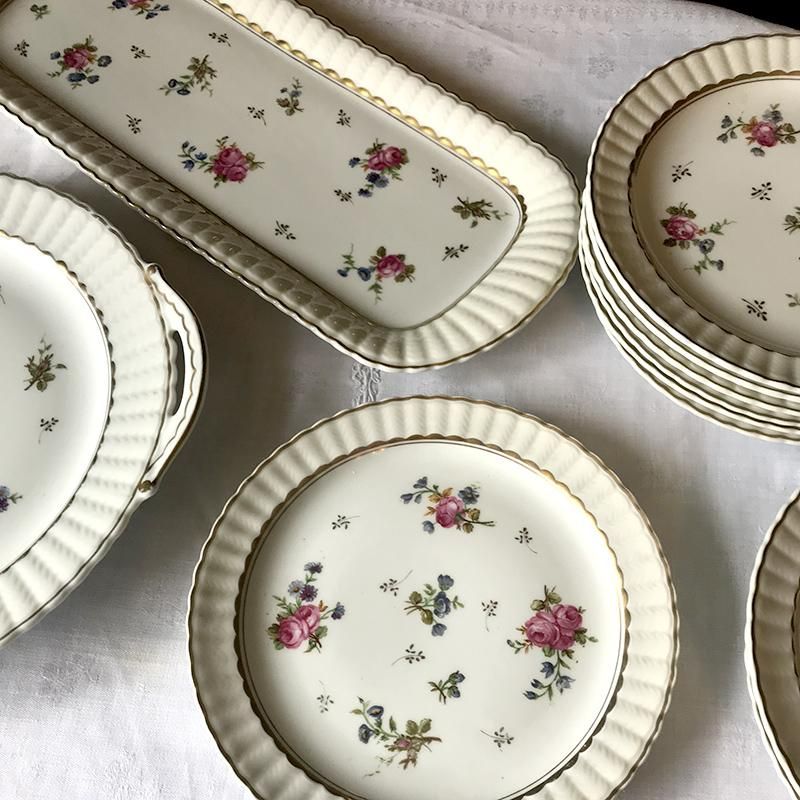 リモージュ ベルナルド 小さなバラと金彩のデザート皿 Limoges