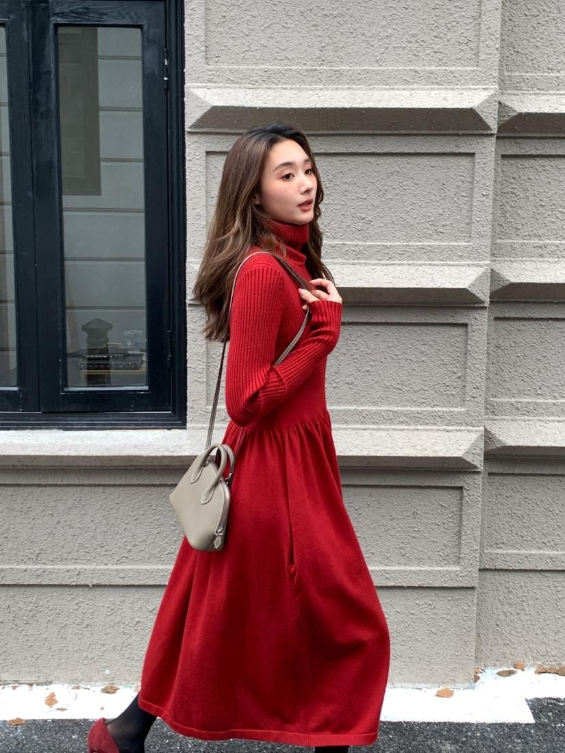 HIGH NECK BALLOON KNIT DRESS - BIRTHDAY BASH