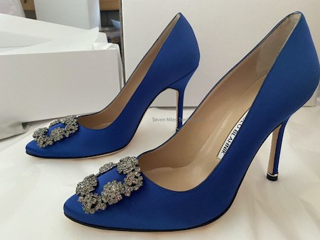 ハンギシ パンプス ロイヤルブルー105 マノロブラニク