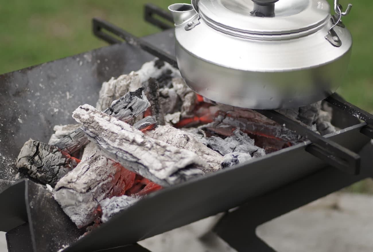 ファイヤースタンドオリジナル ブラック*3/4出荷 - アイアンキャンプ