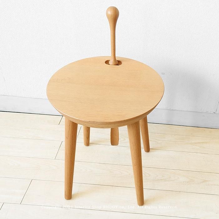 日進木工/STEP STEP スツール 板座 靴べら付き 靴べらと椅子が一体化