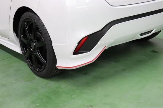 トヨタAQUA PK10系 モデリスタ リアスパッツ用レッドシート - 長野県