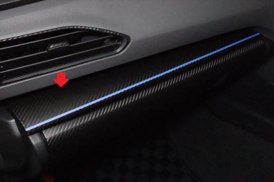 クロストレック オーナメントパネルカーボンシート助手席側 ライン入り