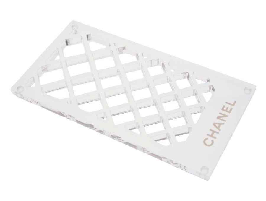 シャネル ノベルティ コスメスタンド アクリルケース 32マス 収納