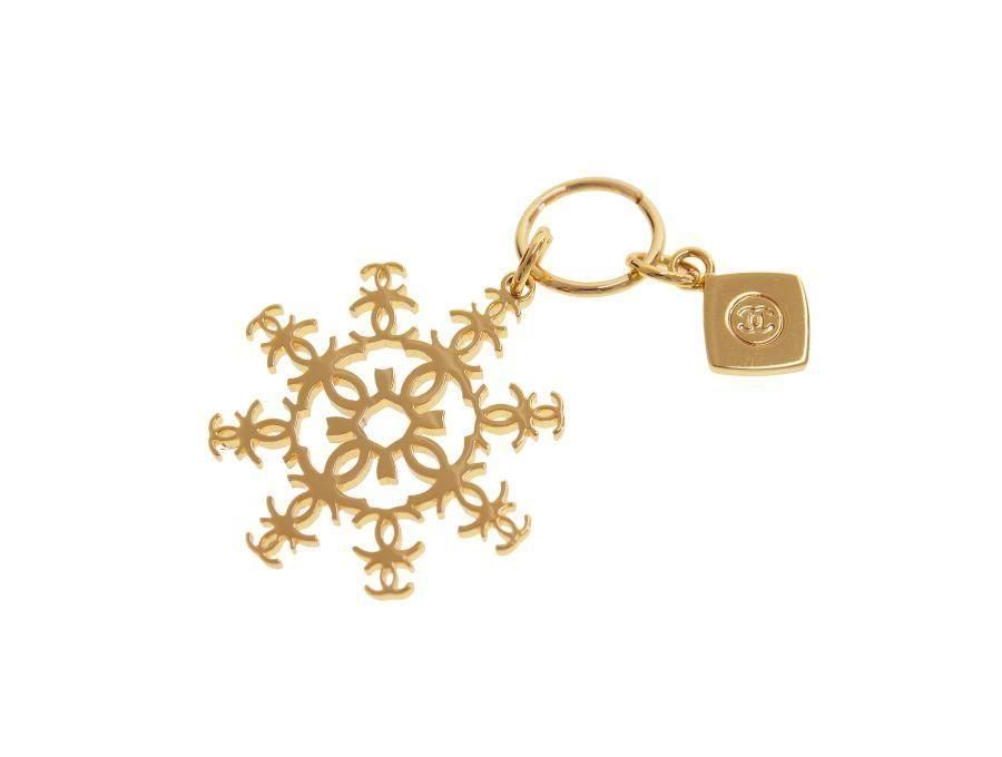 シャネル ラッピングチャーム 2024 ホリデーシーズン限定 CC 雪の結晶