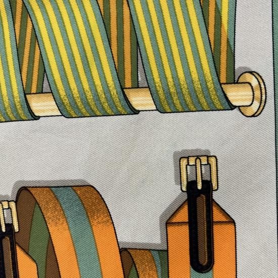 HERMES】エルメス カレ40 J.METZ ベルト柄 Les Sangles シルクスカーフ