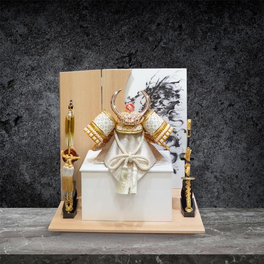 白甲州印伝富士山柄兜 | LED飾りセット - 人形専門店「ピノキオ翠童