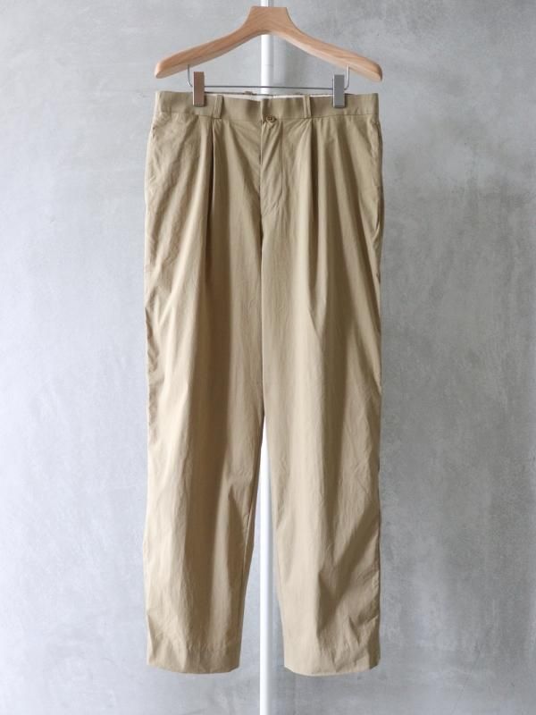 YAECA（ヤエカ）CHINO -TUCK TAPERED- / KHAKI 公式通販 | Parkside
