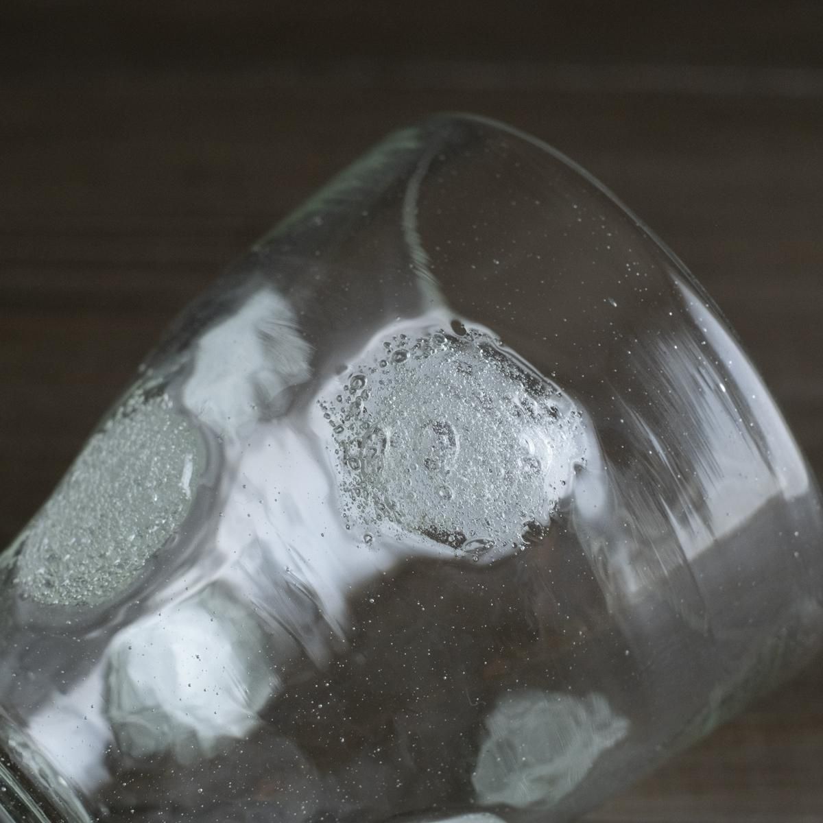 山田奈緒子（吹きガラス工房一星） 泡水玉三角グラス - alltid