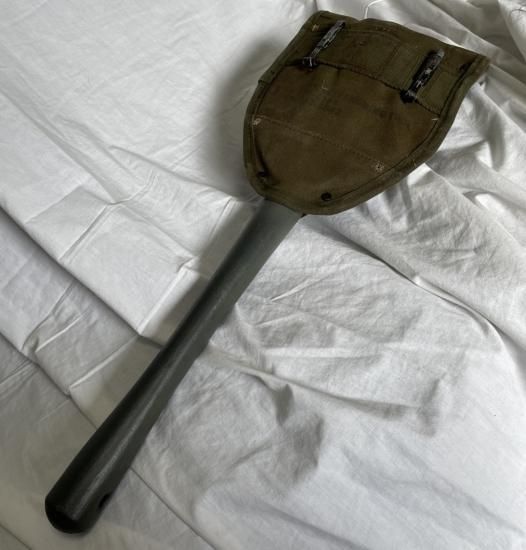 米軍スコップ M-1956 二つ折り ピック機能＆カバー付き エント