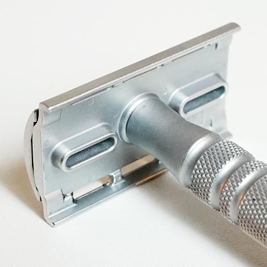 FEATHER フェザー両刃カミソリ | 日本製 - 両刃カミソリ専門店 KOJAK RAZOR