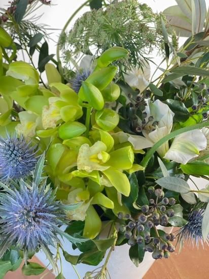 結婚御祝いに最適。グリーンメインナチュラル系フラワーアレンジメント