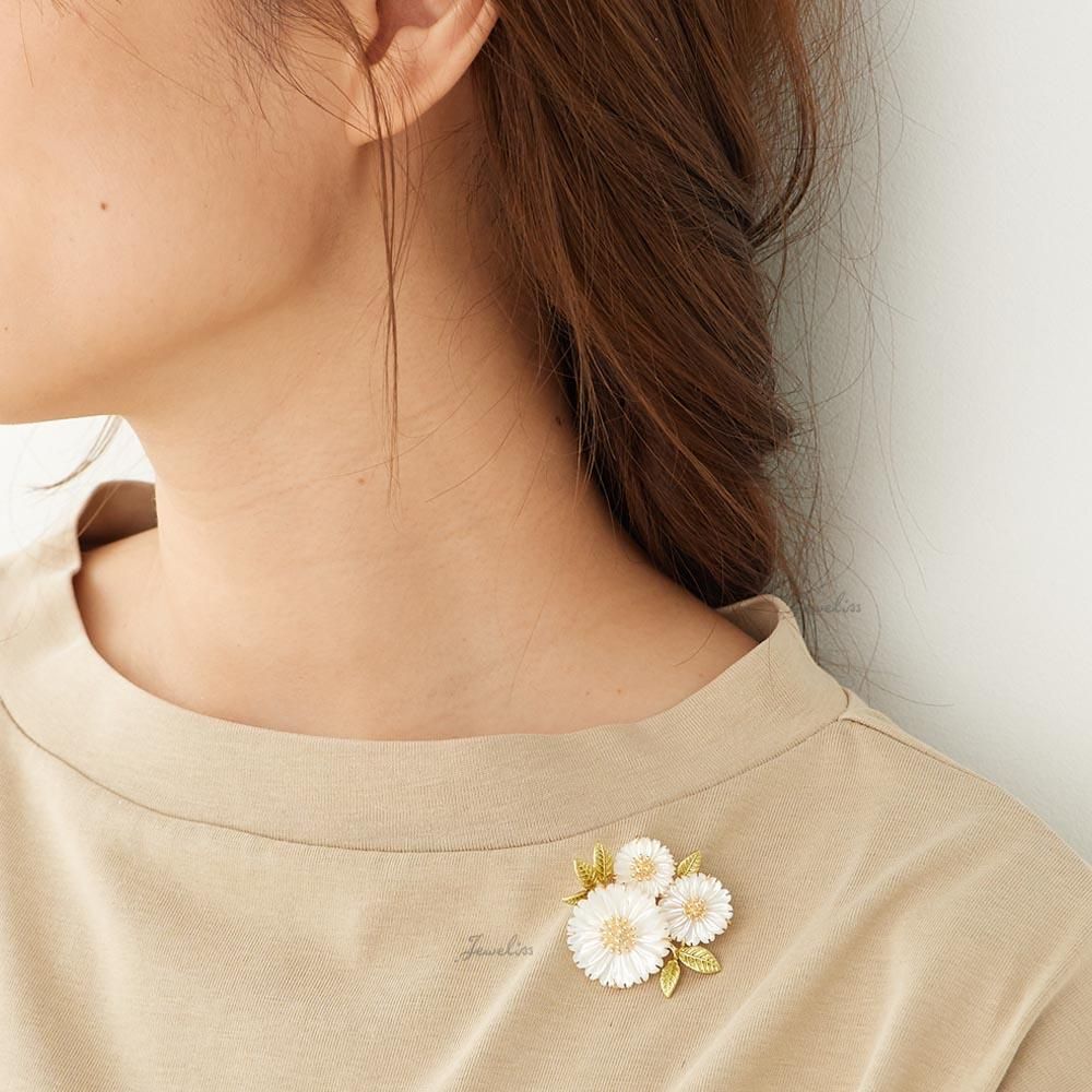 Jeweliss ブローチ デージーフラワー ラージャ Raya シェル 花