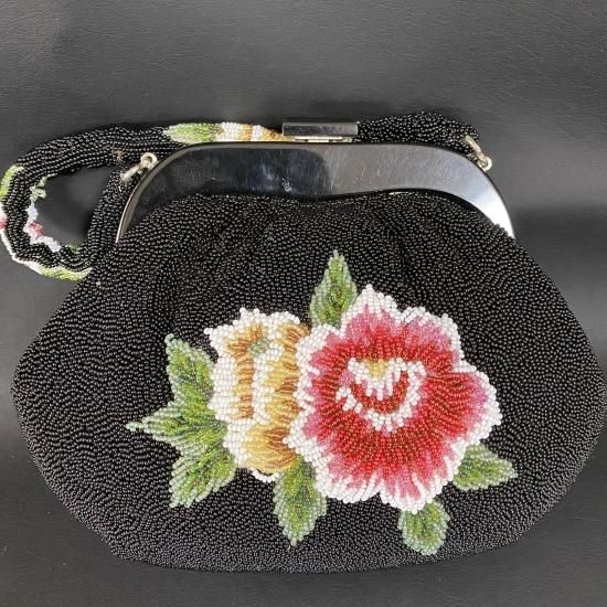 和装バッグ 総ビーズ花柄刺繍バッグ がま口 - 花柄手刺繍 総ビーズ