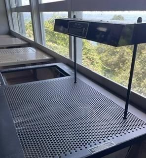 JAMES HOOK - BRUNT｜BUSH DE CAMPERS