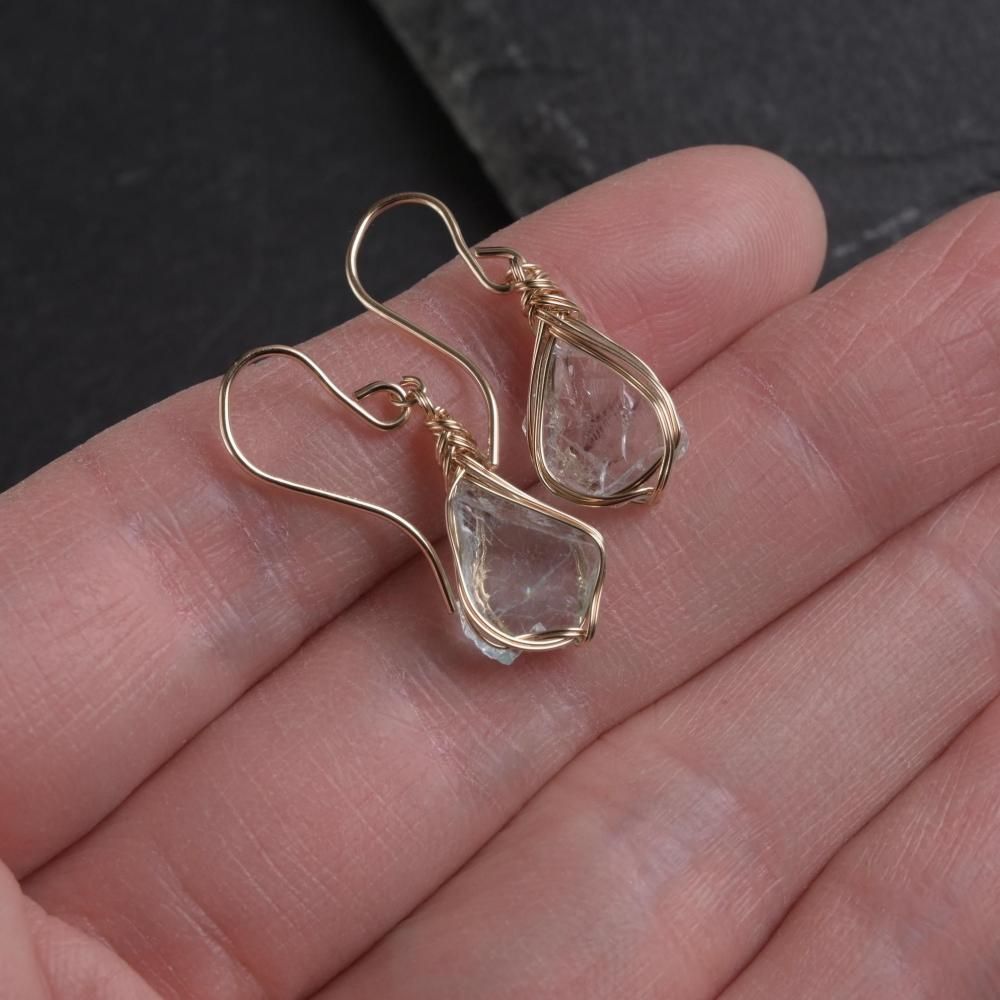 アクアマリン 原石 ピアス ワイヤーラッピング 鉱物 ピアス 14kgf