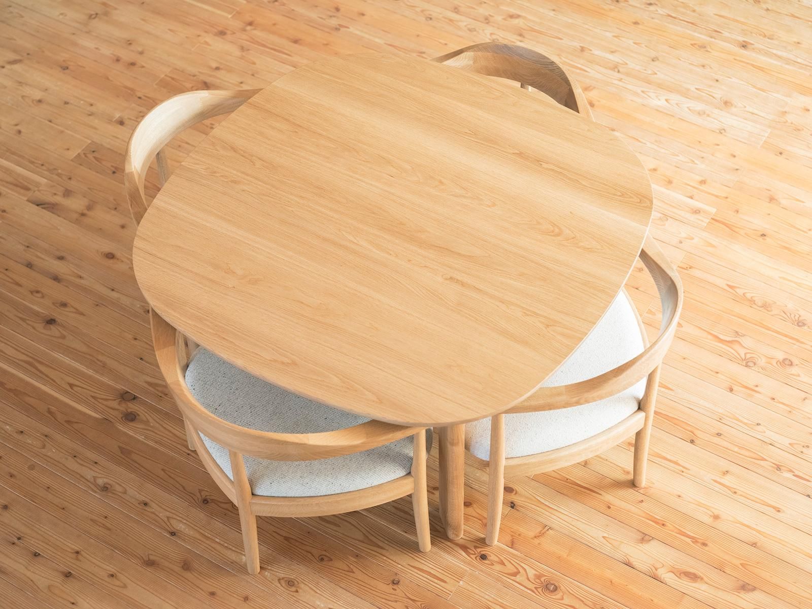 角のないテーブル｜低座の椅子と暮らしの道具店