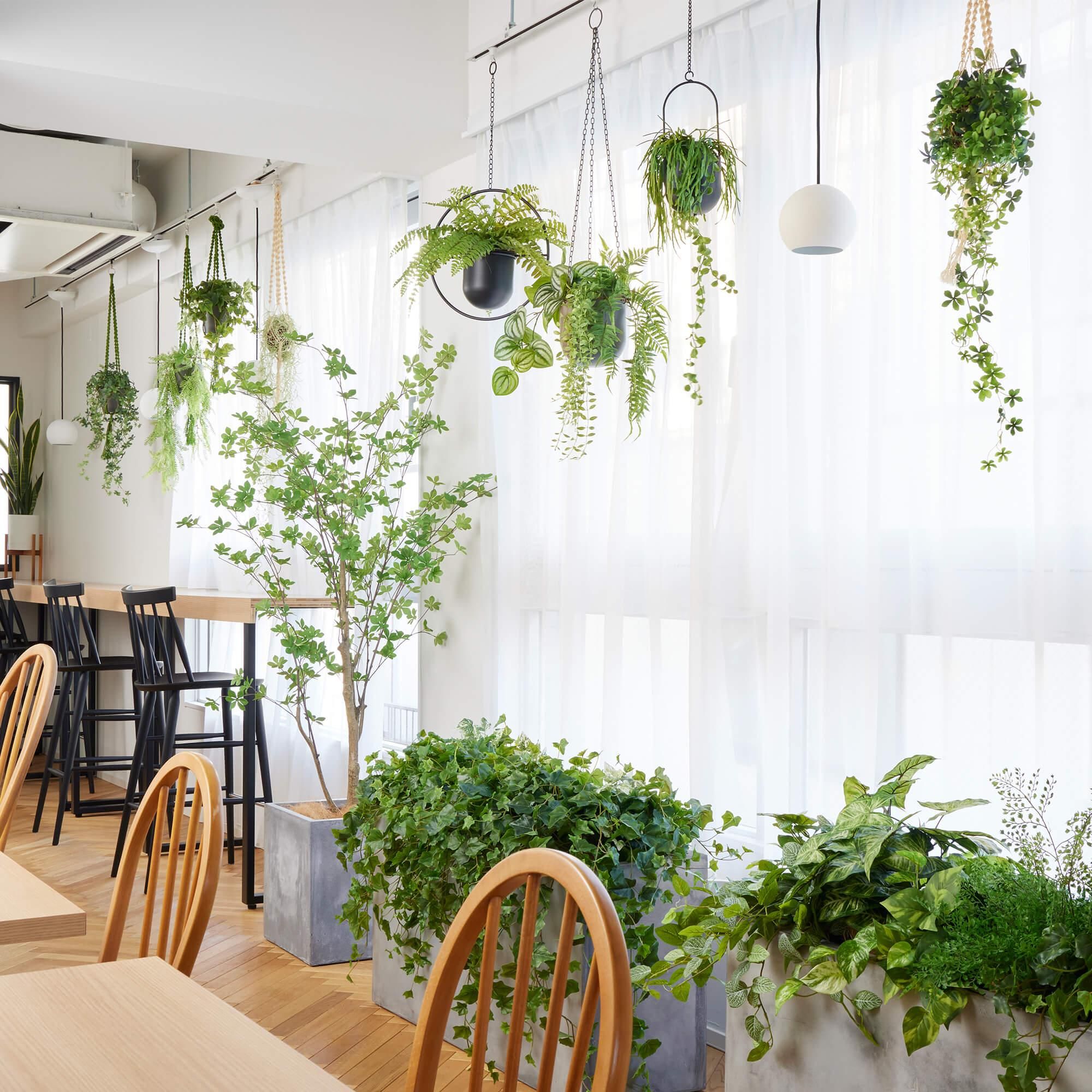 昭和レトロ 高級漆器 木製 リーフ柄 金蒔絵 花瓶台 花台 盆栽台 平卓