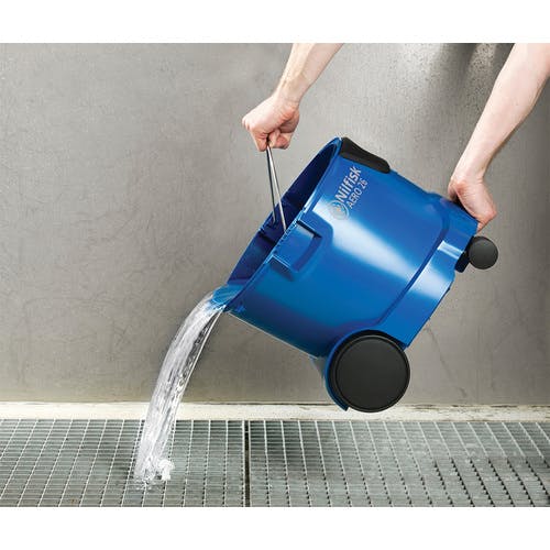 CAINZ-DASH】ニルフィスク 業務用掃除機 AERO 21－01 PC