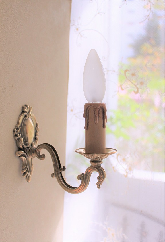 フランスアンティークスタイルのキャンドル・ブラケットライト（40W