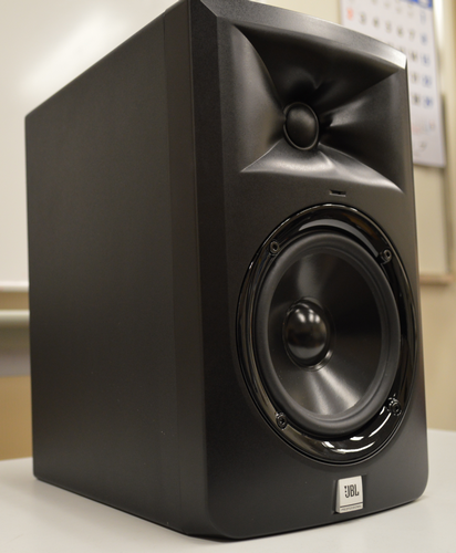 モニタースピーカー】2015年話題のJBL「LSR305」を試してみました